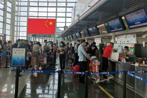 深圳机场：10月旅客吞吐量510.4万人次 同比增长191.31%  第1张